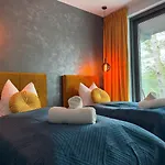 Blekitny Horyzont-sea View Hevenia 아파트 *